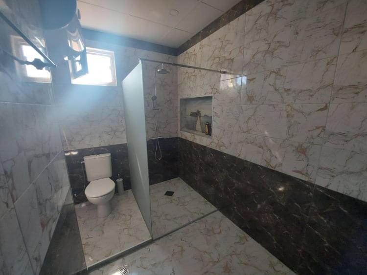 Владимировата Къща คาโลเฟอร์ ภายนอก รูปภาพ